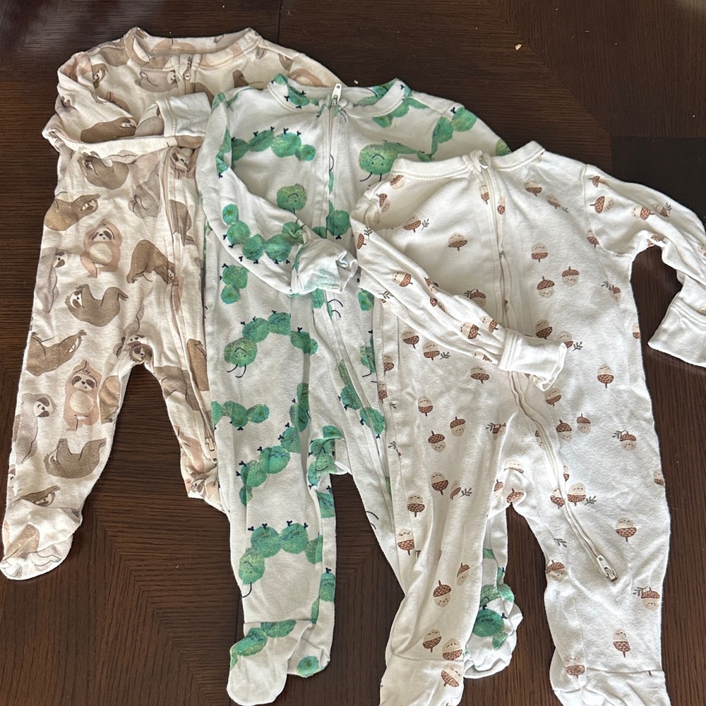 Old Navy Sleepers - 3-6 months